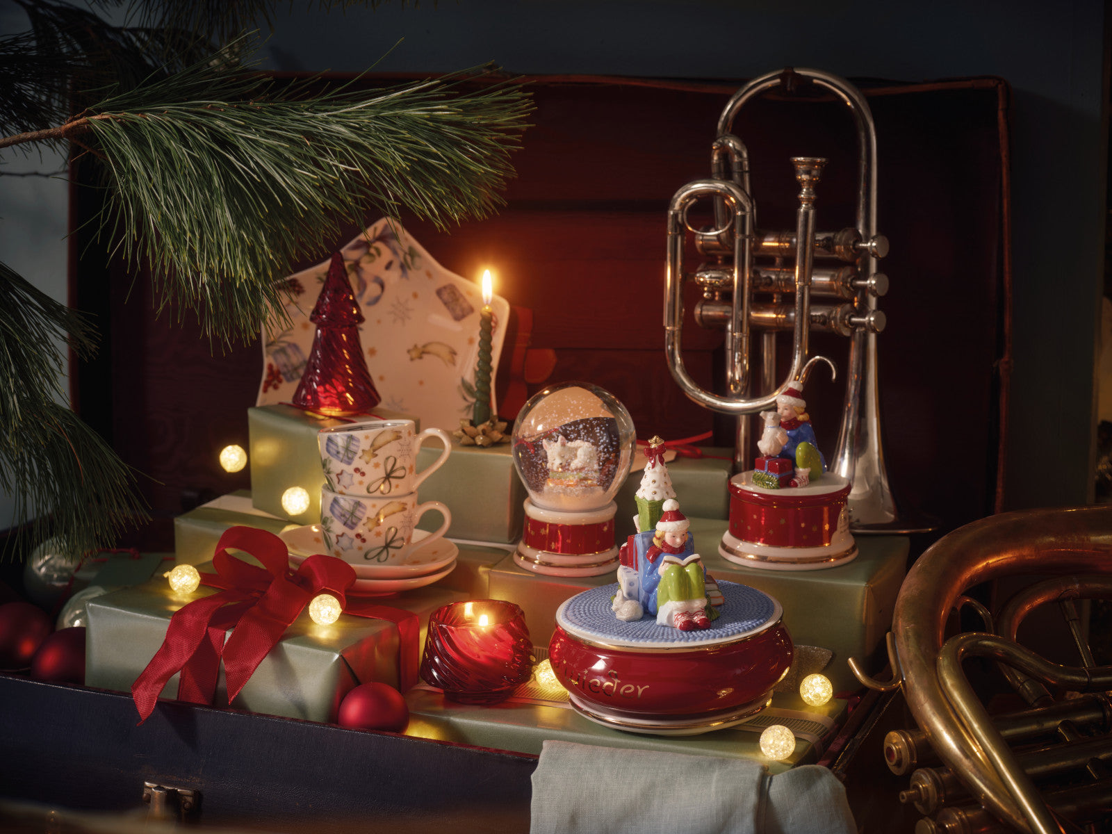 Hutschenreuther Christmas Love Glas rot Baum/Figur - Produktbild 4