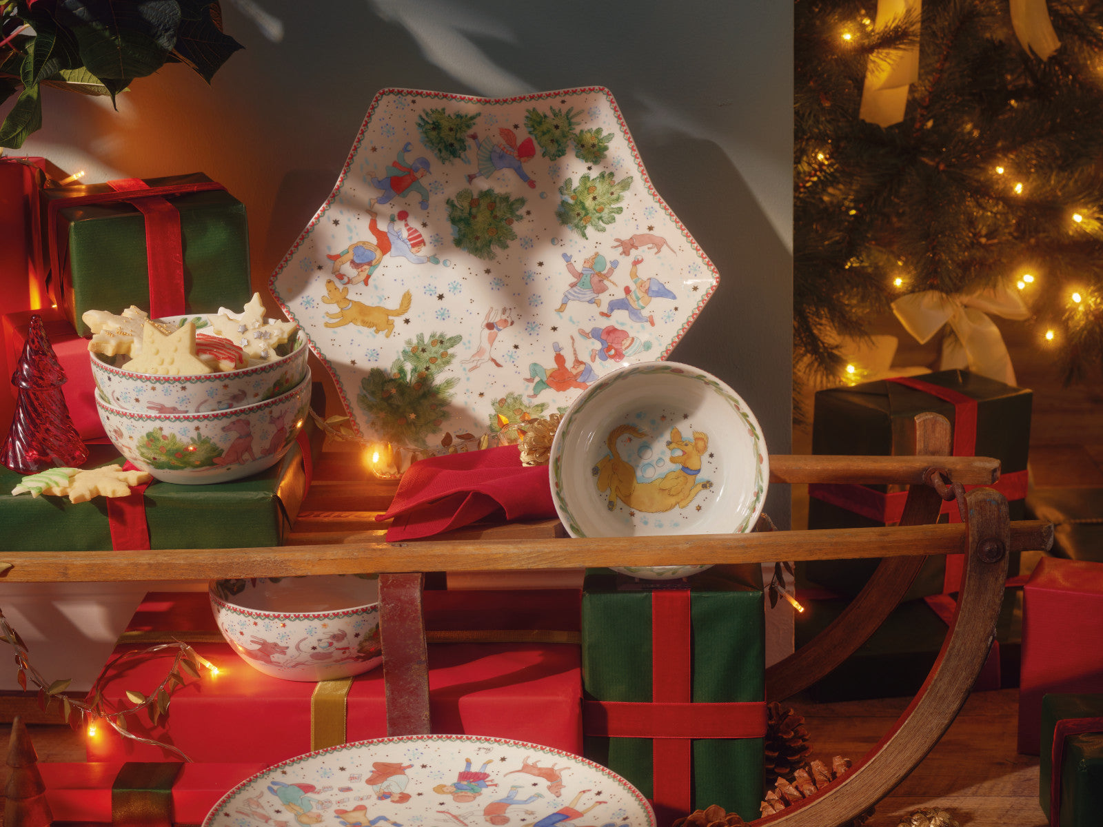 Hutschenreuther Sammelkollektion 2025 Weihnachtsspiele Plätzchenteller 28cm - Produktbild 4