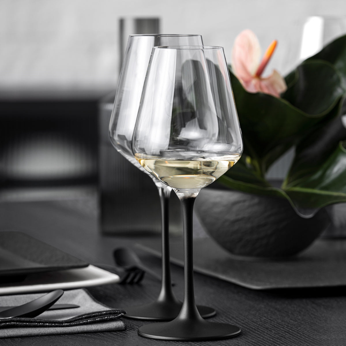 Villeroy & Boch Manufacture Rock Weißweinkelch-Set 4tlg. - Produktbild 5