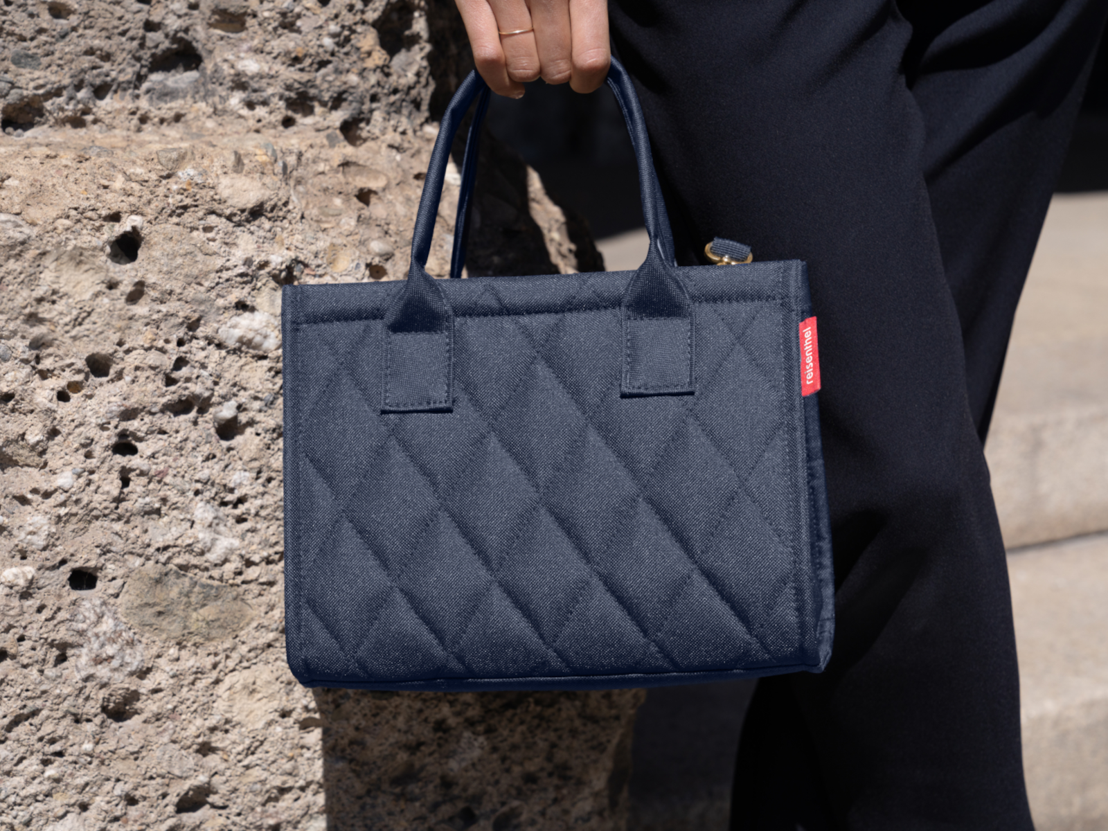 reisenthel daily shopper XS rhombus midnight gold - Produktbild 4