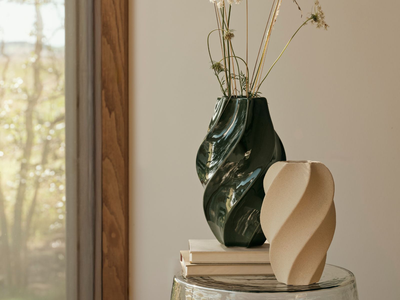 Broste Copenhagen Odette Vase weiß 32cm - Produktbild 2