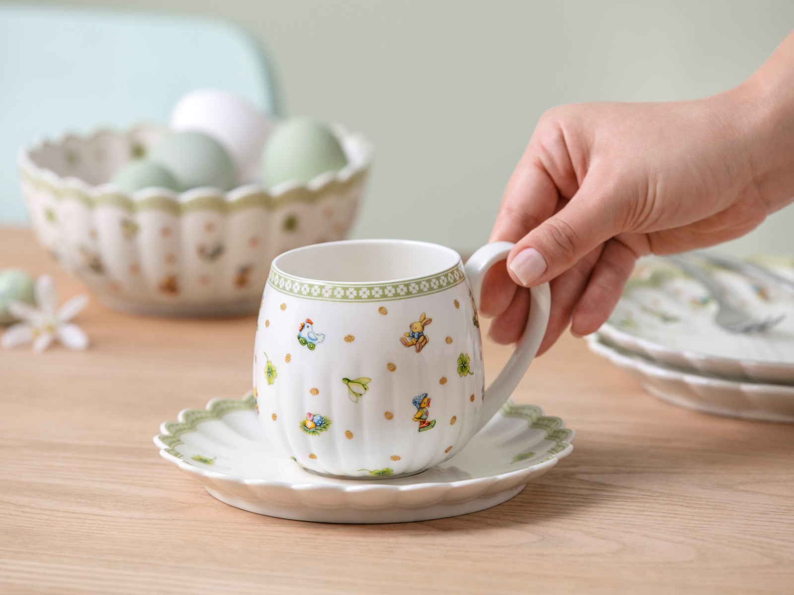 Villeroy & Boch Easter Delight Henkelbecher-Untertasse 17,5cm - Produktbild 3