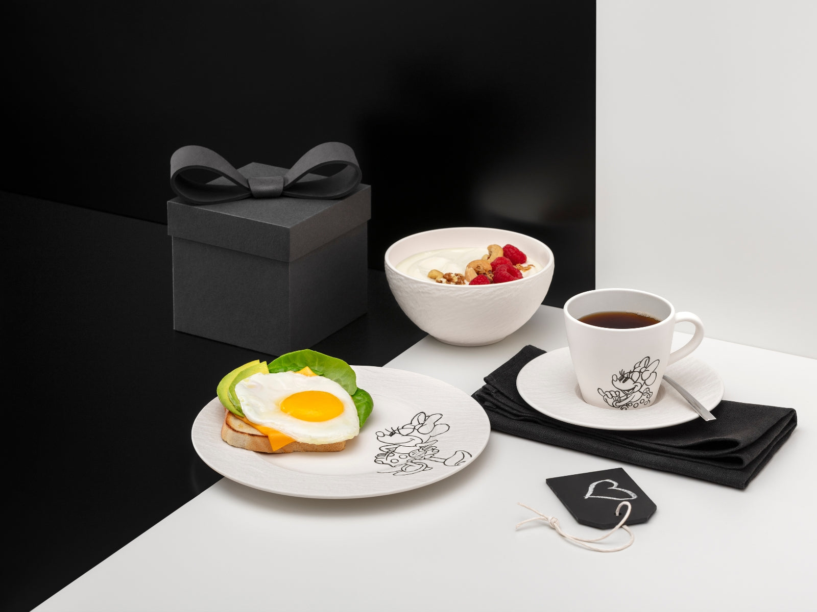 Villeroy & Boch Manufacture Rock blanc - Mickey Mouse Müslischale 14cm - Produktbild 4