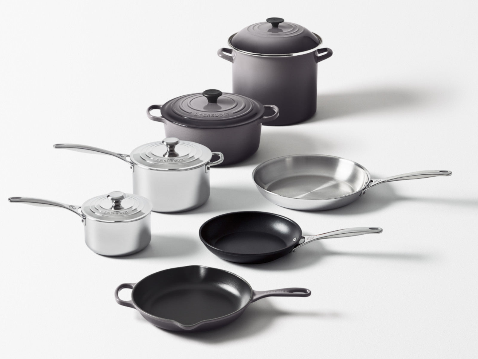Le Creuset Brat- und Servierpfanne Signature rund schwarz matt 30cm - Produktbild 5