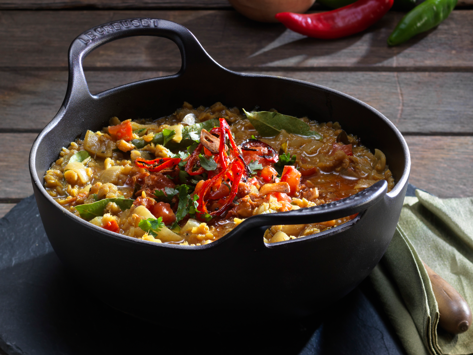 Le Creuset Balti Dish Tradition rund schwarz matt 24cm - Produktbild 5