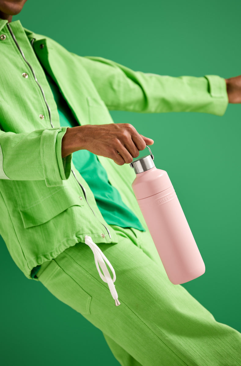 Le Creuset On The Go Trinkflasche shell pink 1l - Produktbild 8