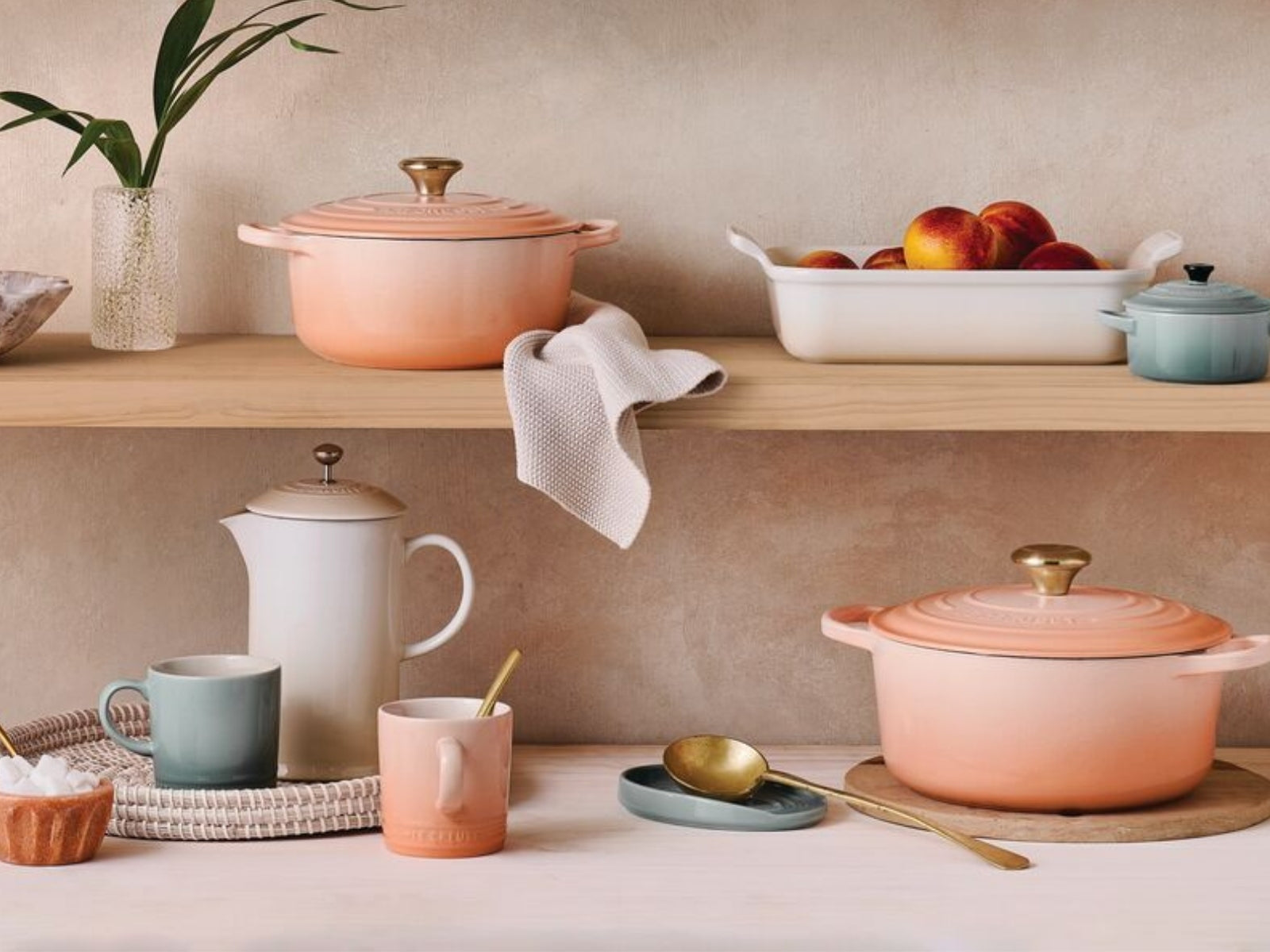 Le Creuset Bräter Signature rund mit Goldknopf pêche 20cm - Produktbild 7