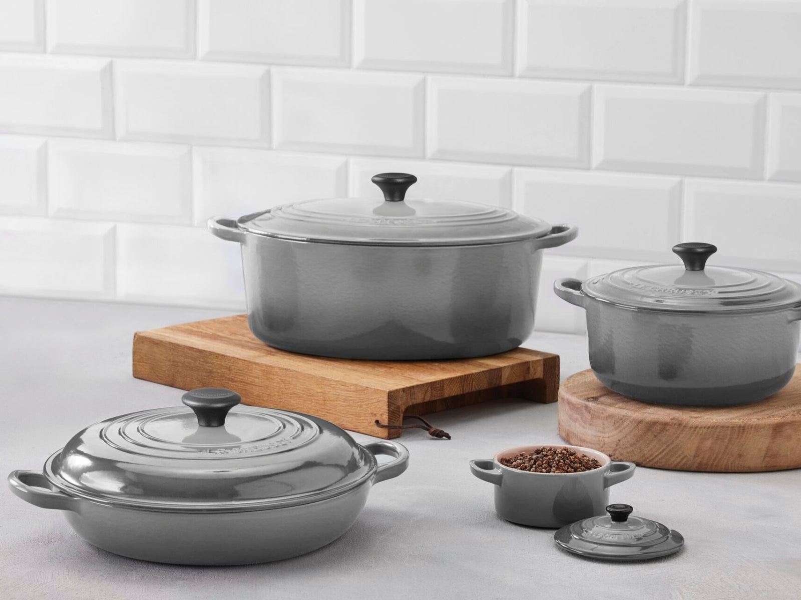 Le Creuset Bräter Tradition rund perlgrau 24cm - Produktbild 10