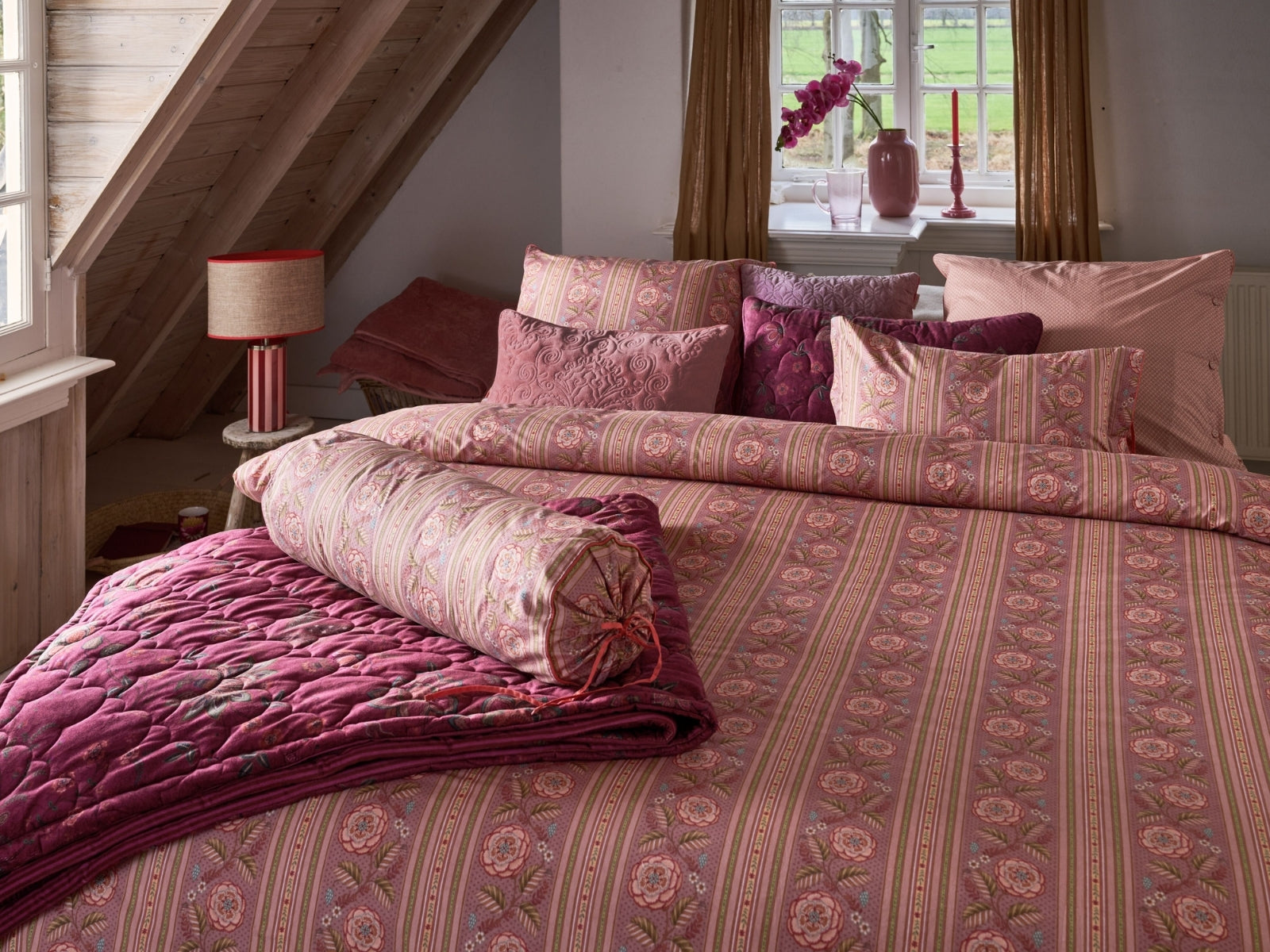 PIP STUDIO Rosa Rani Kissen Rolle pink 22x70cm (1Stück) - Produktbild 4