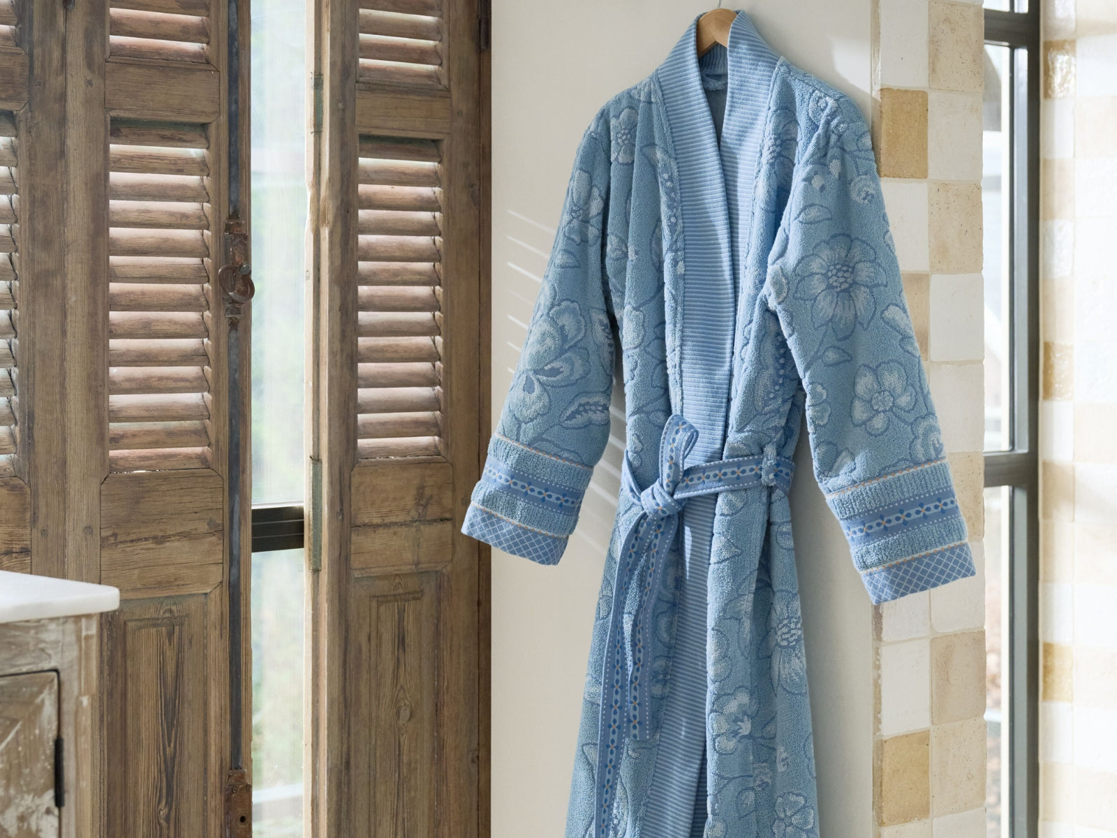 PIP STUDIO Jasmin Jacquard Bademantel light blue XXL (1 Stück) - Produktbild 3