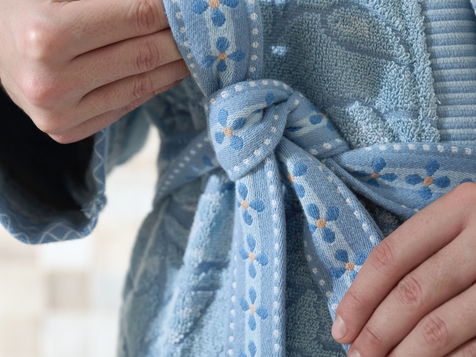 PIP STUDIO Jasmin Jacquard Bademantel light blue XXL (1 Stück) - Produktbild 6
