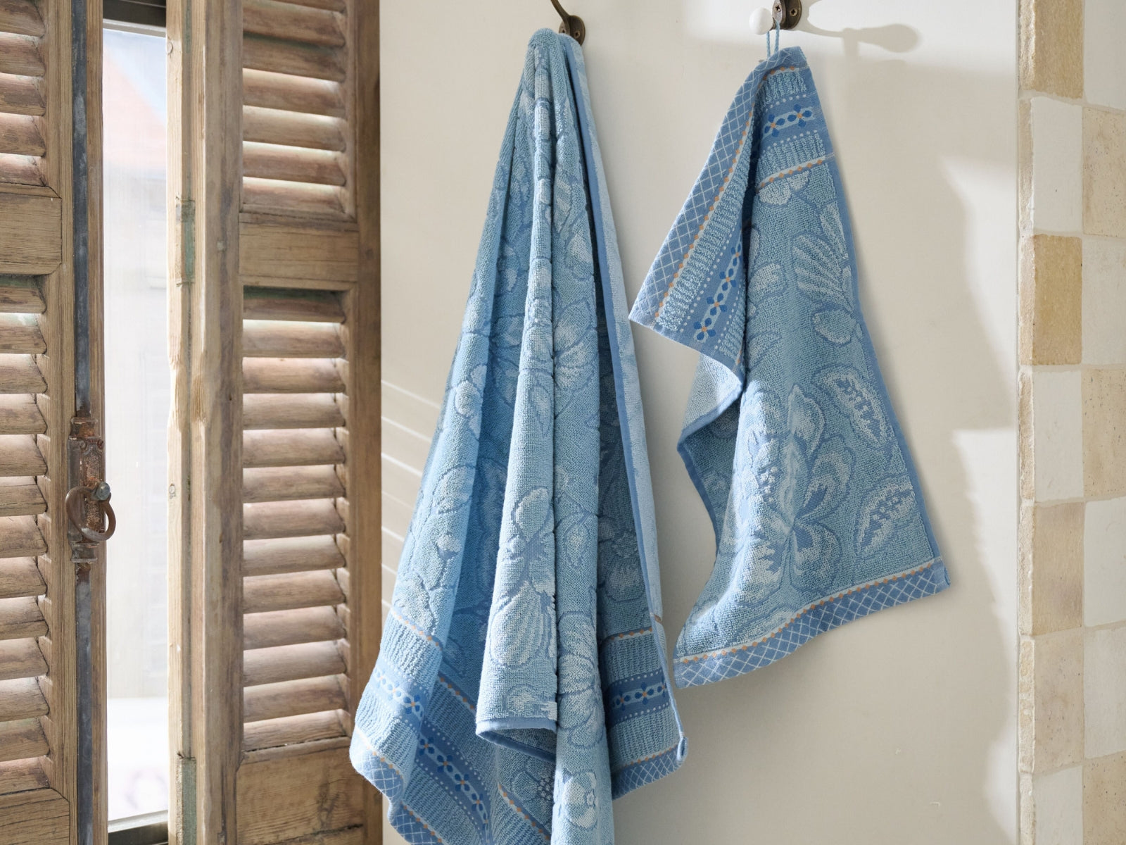 PIP STUDIO Jasmin Jacquard Waschhandschuh light blue 16x22cm (1 Stück) - Produktbild 3