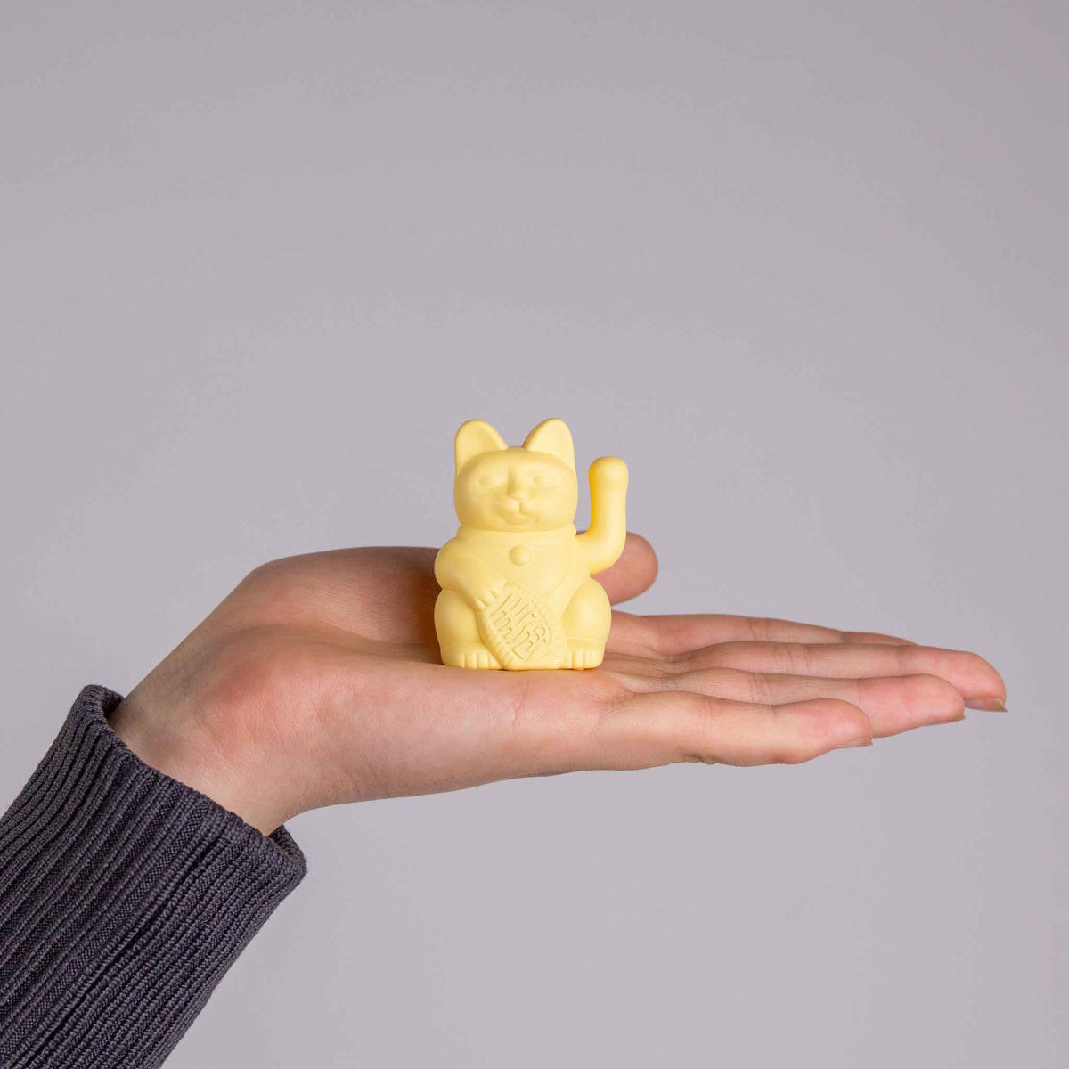 Donkey Products Lucky Cat Solar Winkekatze gelb 6,5cm - Produktbild 6