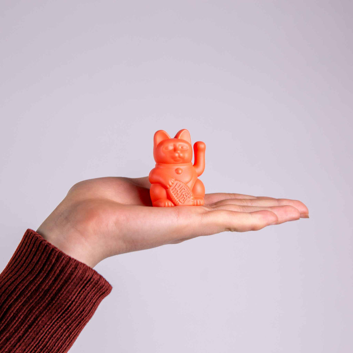 Donkey Products Lucky Cat Solar Winkekatze neon orange 6,5cm - Produktbild 6