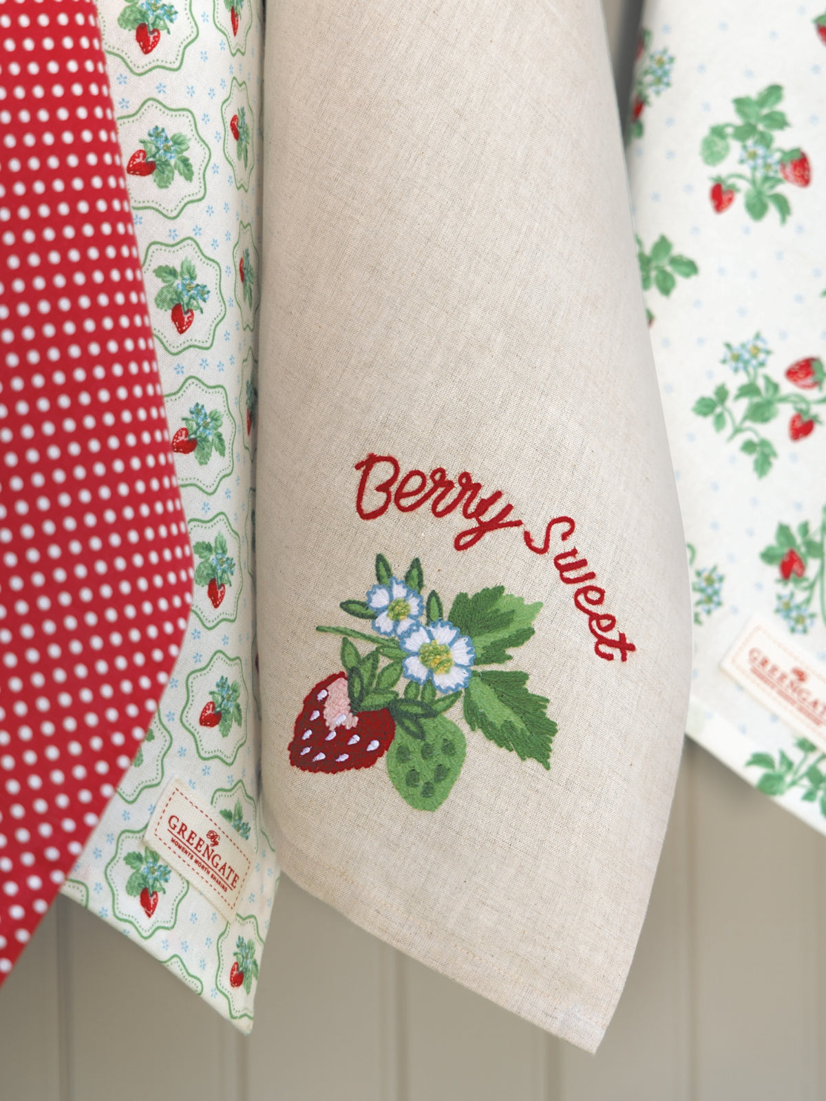 Greengate Berry Tischdecke mit Stickerei white 100x100cm - Produktbild 6
