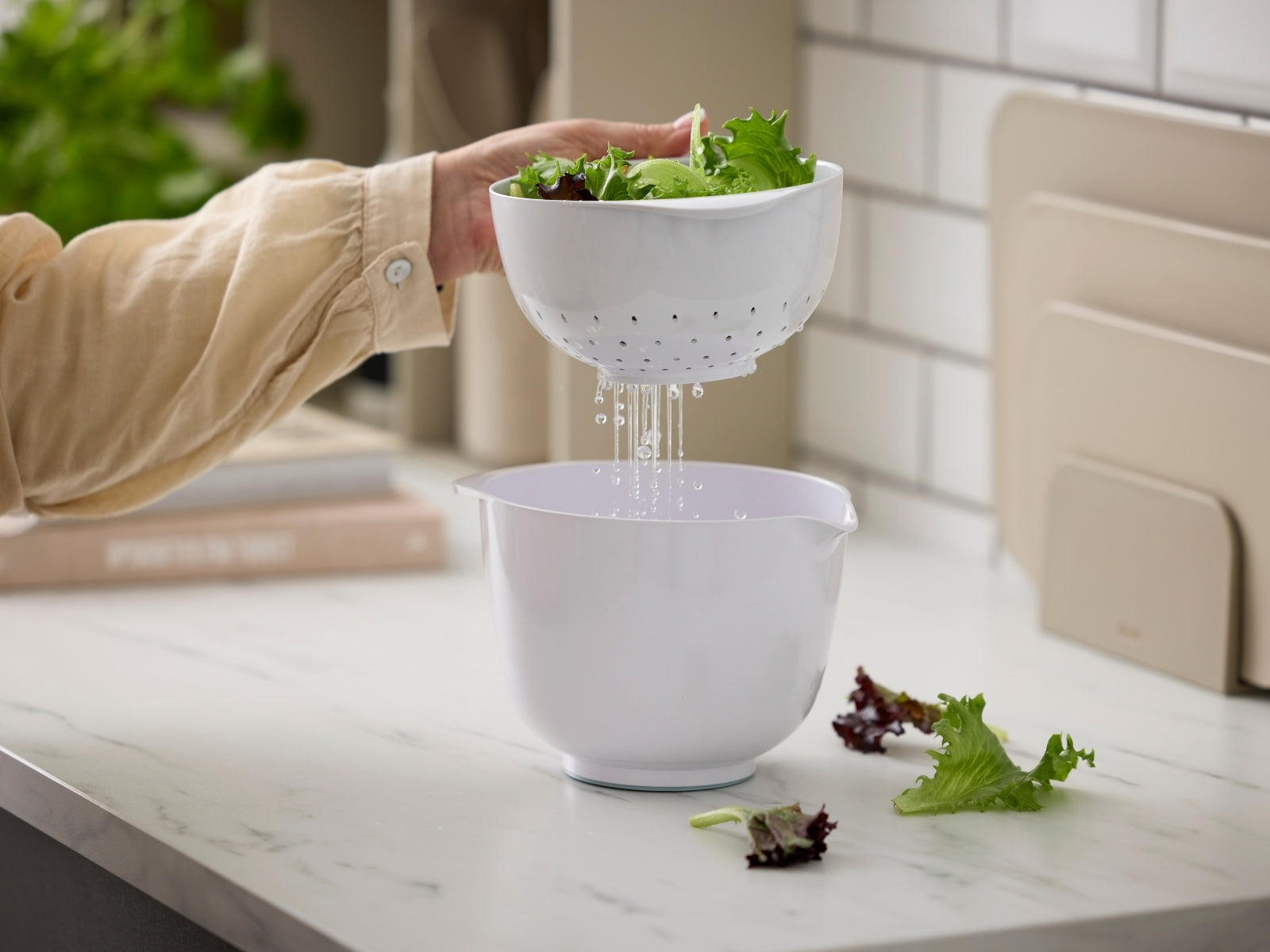 Rosti Margrethe Schüssel mit Seiher weiß 1,5l - Produktbild 3