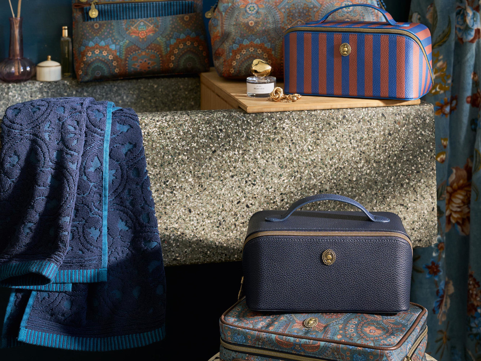 PIP STUDIO Caryn Kosmetiktasche Combi Jabali blau 26cm - Produktbild 5