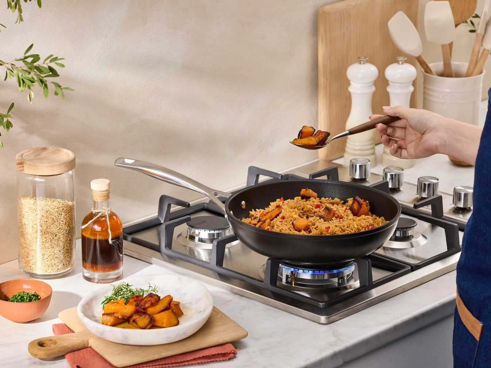 Le Creuset Aluminium-Antihaft Bratpfanne rund hoch 26cm - Produktbild 7