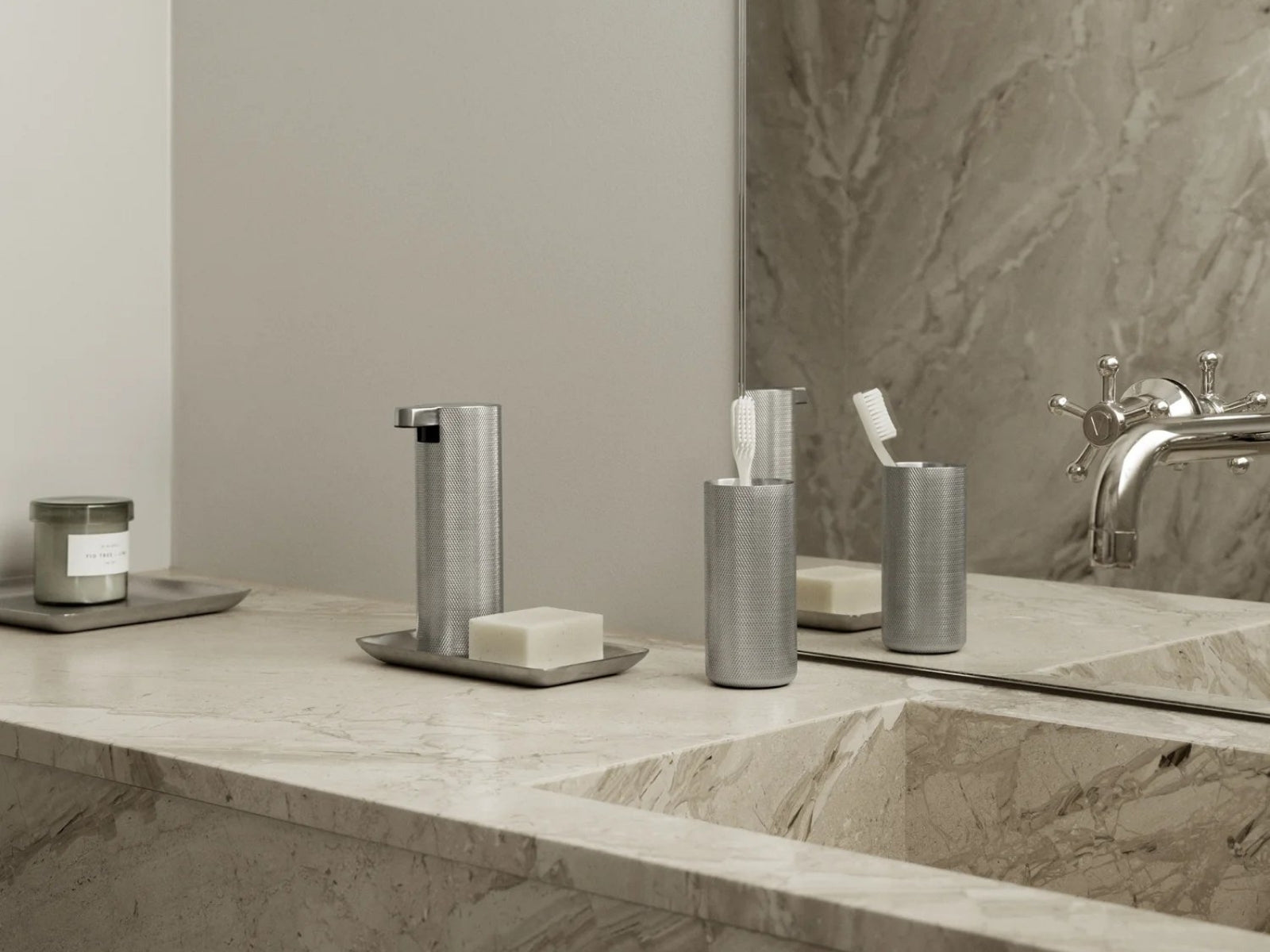 Blomus MODO ROF Zahnputzbecher stainless steel 12cm - Produktbild 2