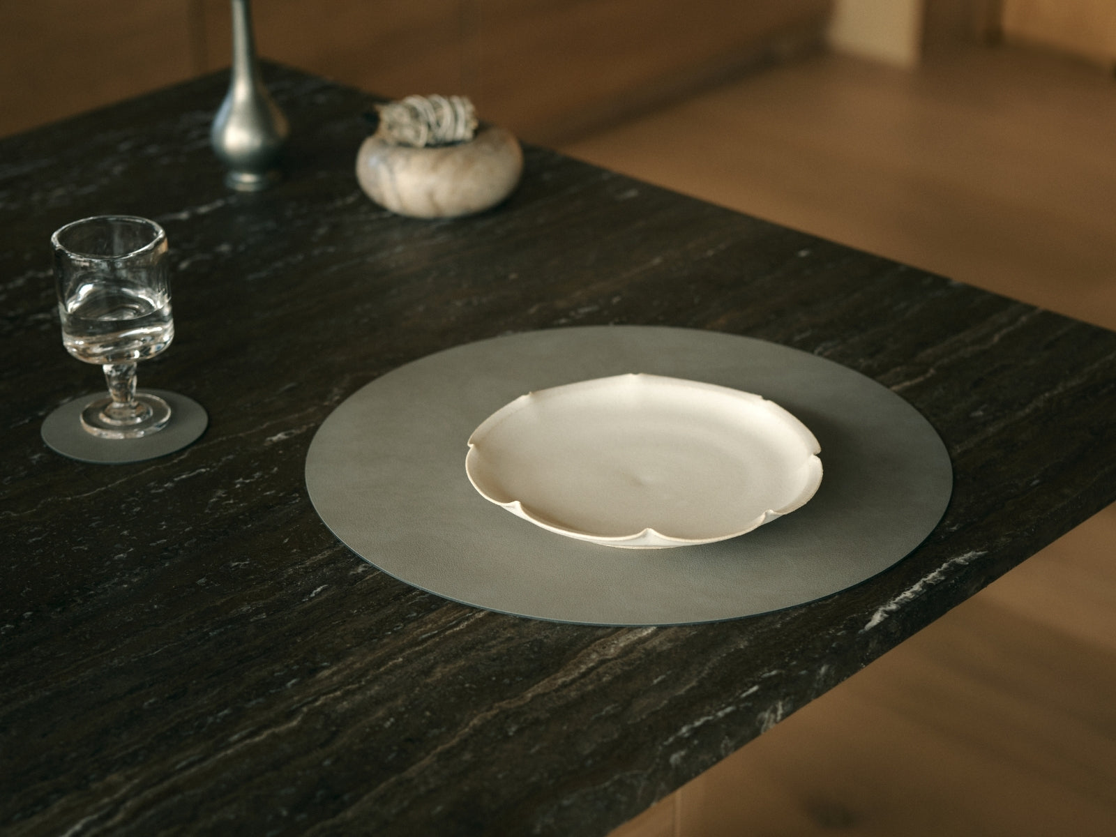 LIND DNA Corduroy Tischset Circle L hazel 38cm - Produktbild 3