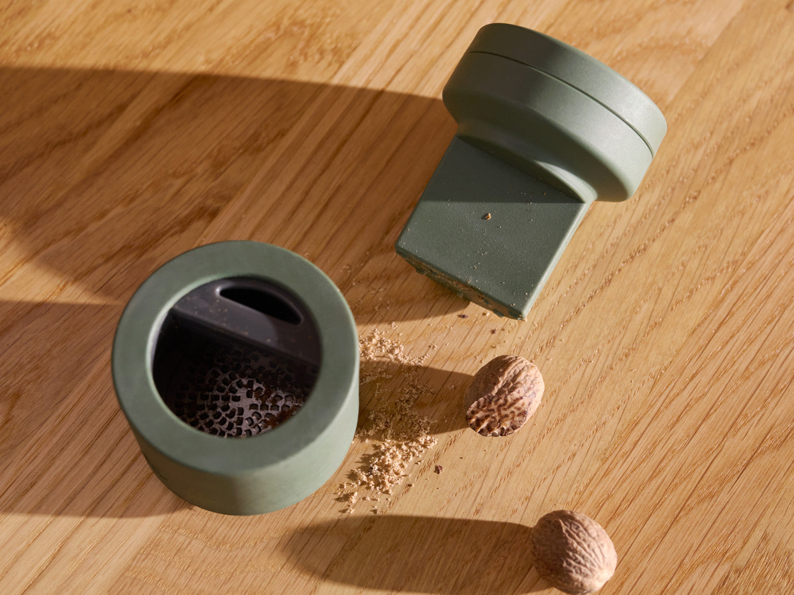 Crushgrind BILLUND Muskatnuss-Mühle parsley 8cm - Produktbild 6
