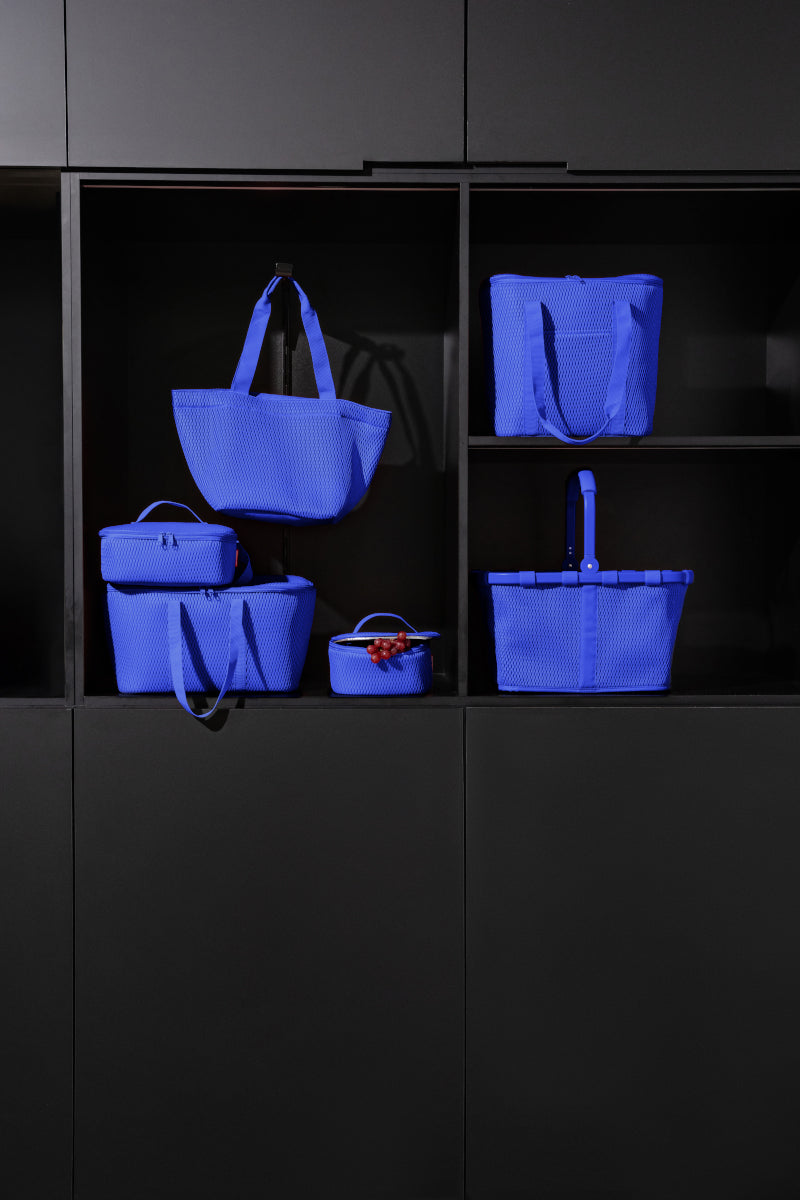 reisenthel coolerbag S pocket mesh royal blue - Produktbild 4