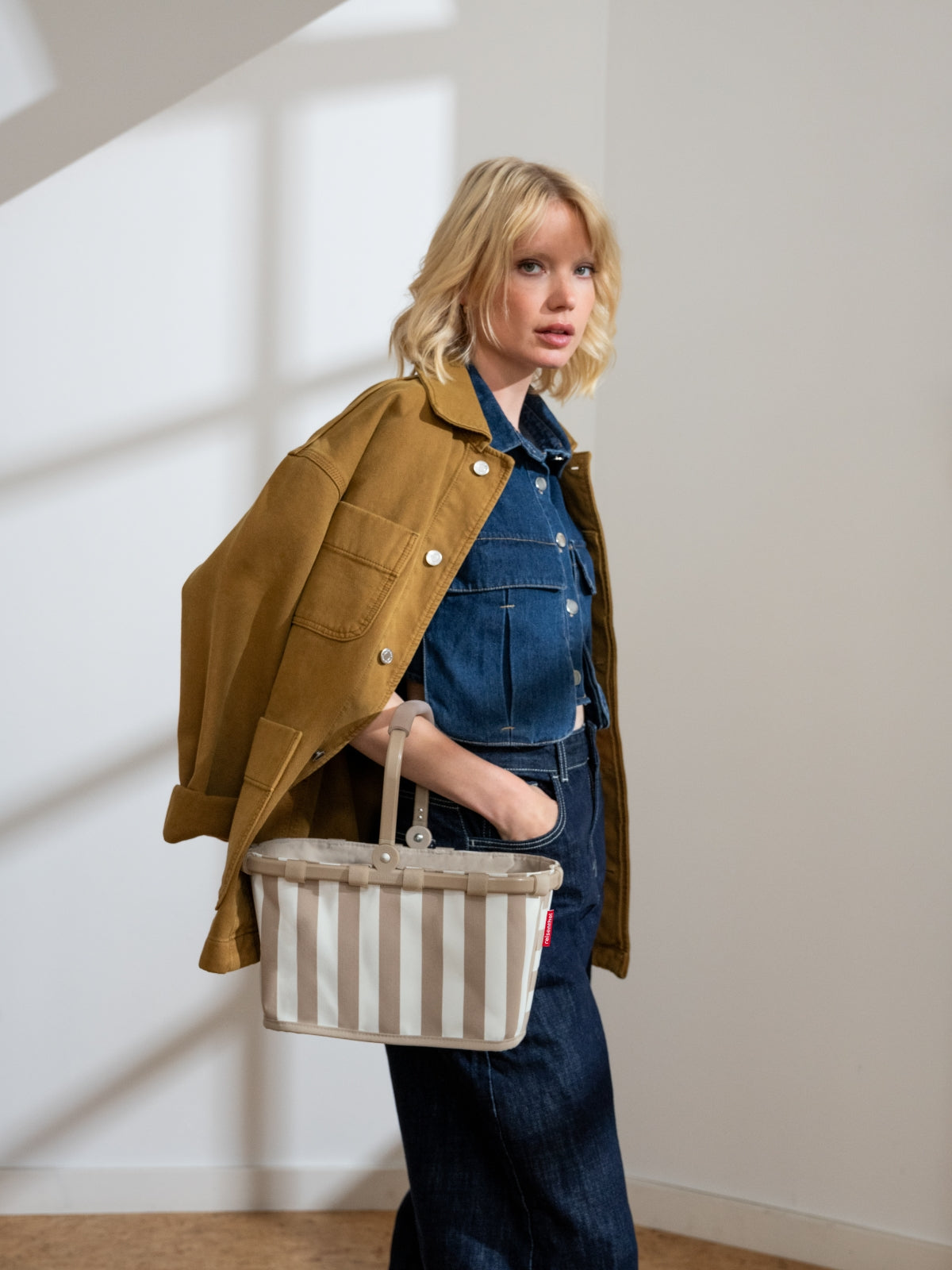 reisenthel carrybag XS summerstripes coffee - Produktbild 7