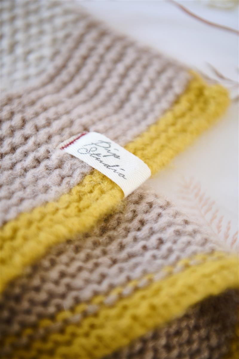 PIP STUDIO Bonnuit Tagesdecke gestrickt Throw white 130x170cm (1Stück) - Produktbild 2