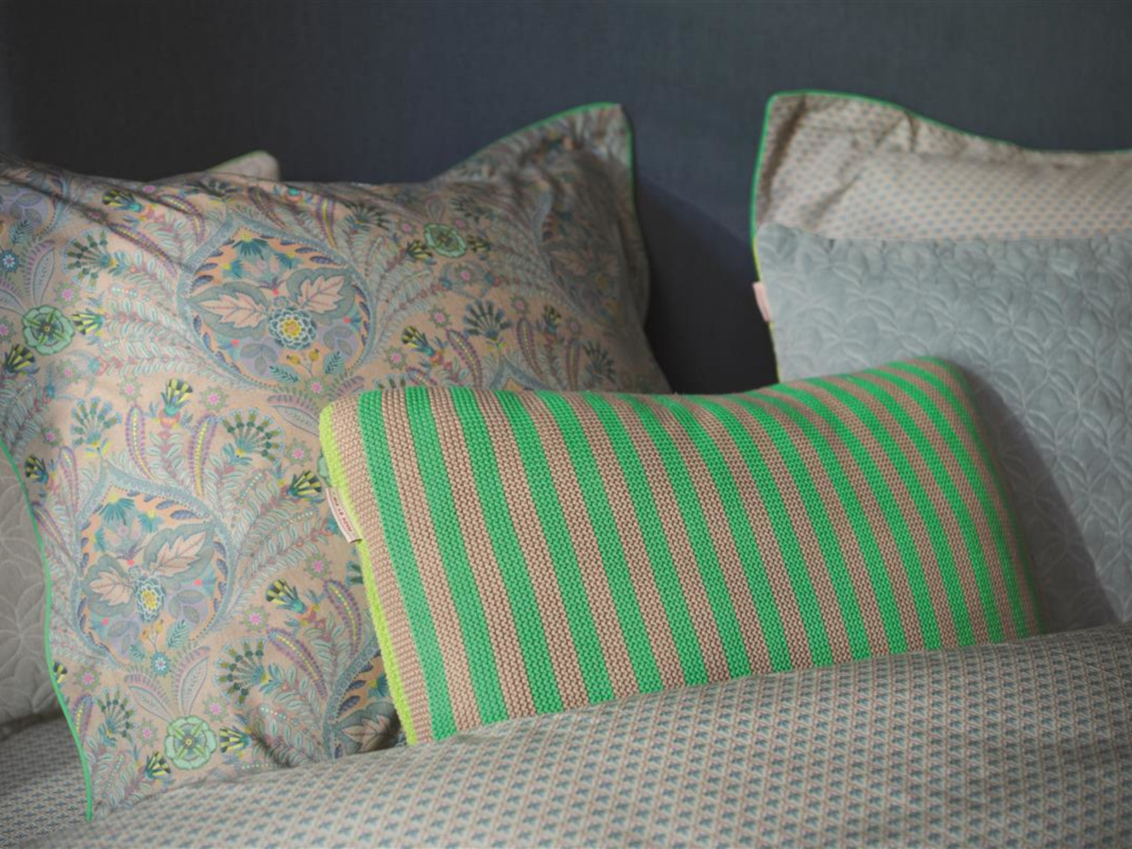 PIP STUDIO Bonsoir Stripe Kissen Cushion green 40x60cm (1Stück) - Produktbild 3
