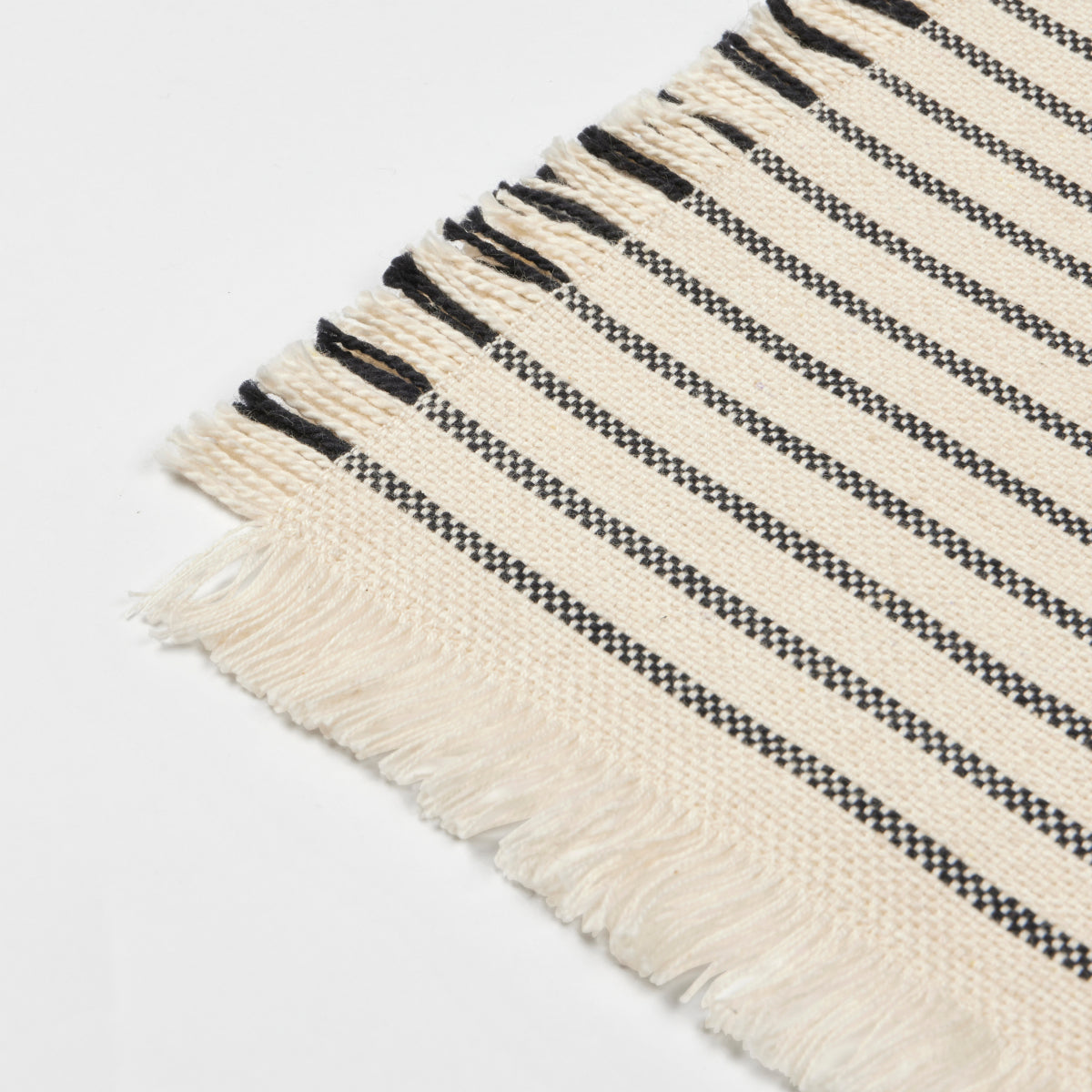 Broste Copenhagen Elouise Tischset off white/black 41,5x32cm Set2 - Produktbild 2