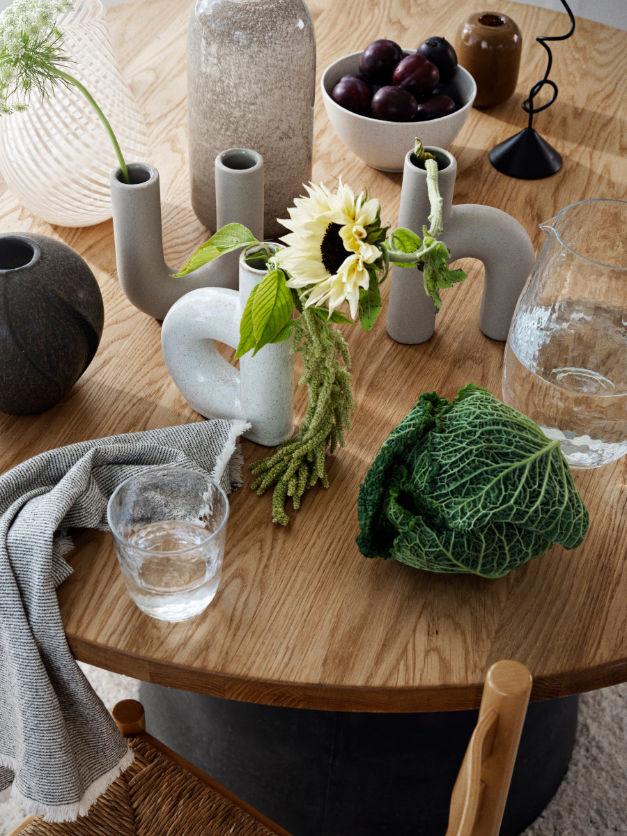 Broste Copenhagen Hector Vase U Rainy Day Grey 4,5x14,5x16cm - Produktbild 2