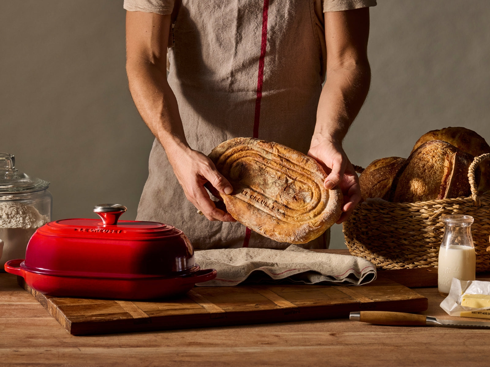 Le Creuset Brot Bräter Signature oval kirschrot 29cm - Produktbild 8