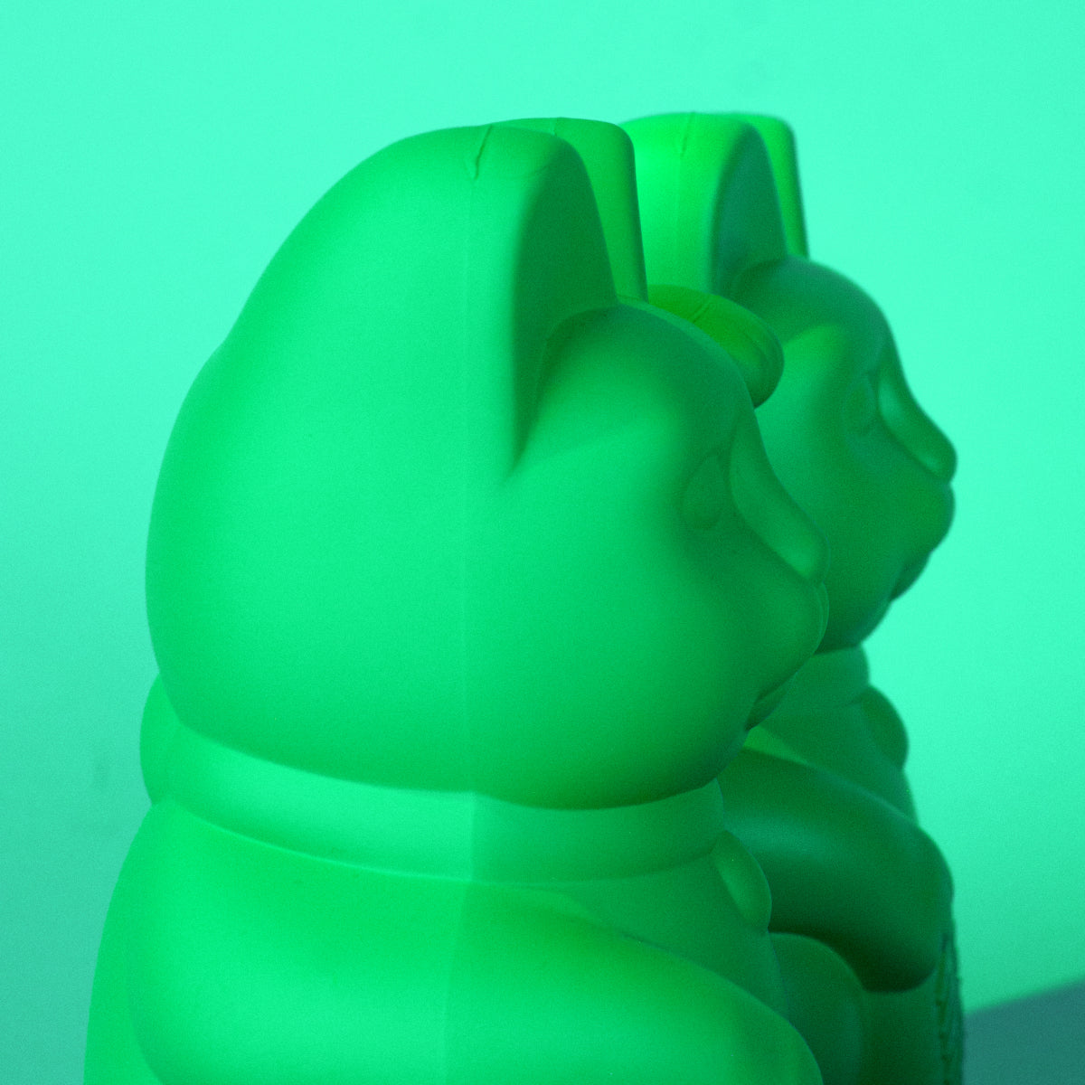 Donkey Products Lucky Cat Classic Winkekatze vivid green 15cm - Produktbild 3