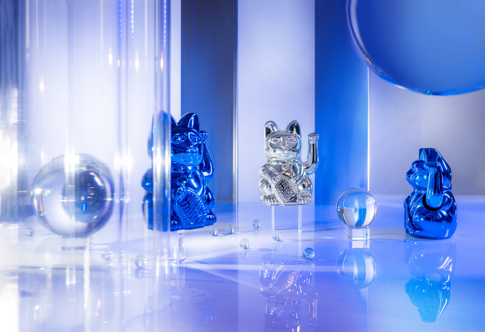 Donkey Products Lucky Cat Cosmic Winkekatze shiny silver 15cm - Produktbild 3