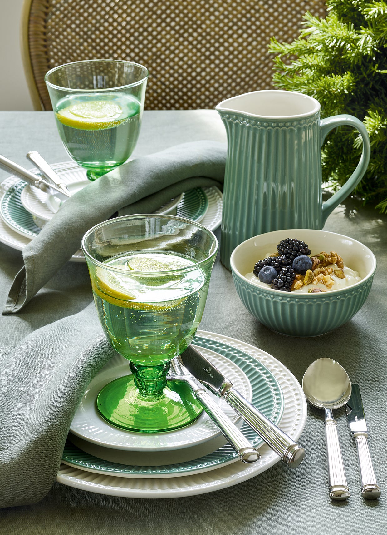 Greengate Alice Eierbecher dusty green 6,5 cm - Produktbild 8