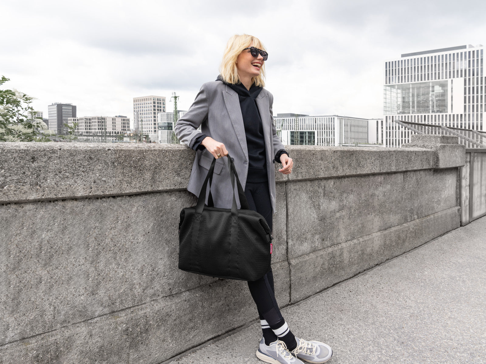 reisenthel extralite weekender M mesh black - Produktbild 7