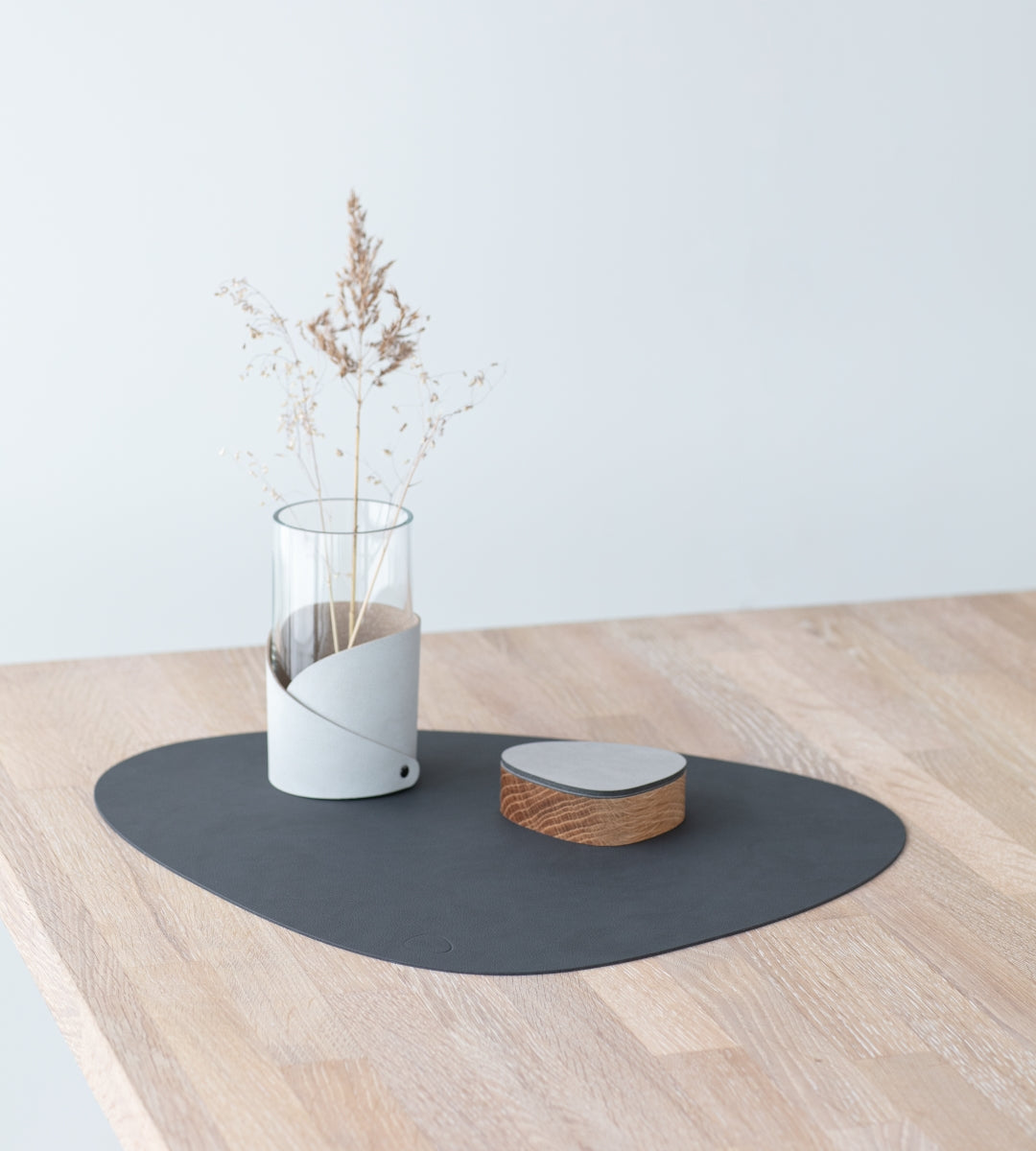 LIND DNA NUPO Tischset Curve L anthrazit 37 x 44 cm - Produktbild 4