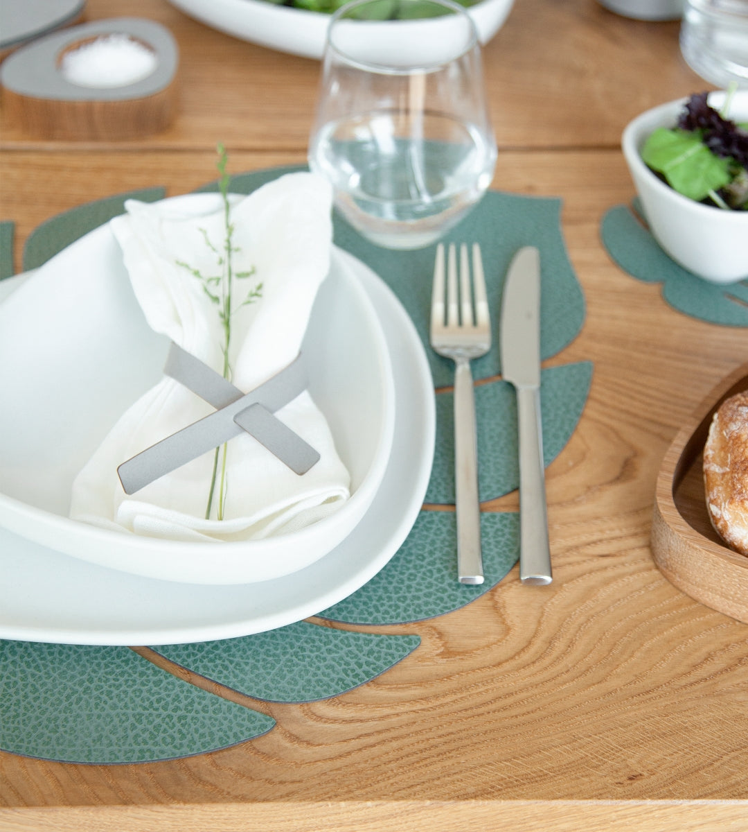 LIND DNA HIPPO Tischset Monstera Leaf L pastel green 42x35 - Produktbild 3