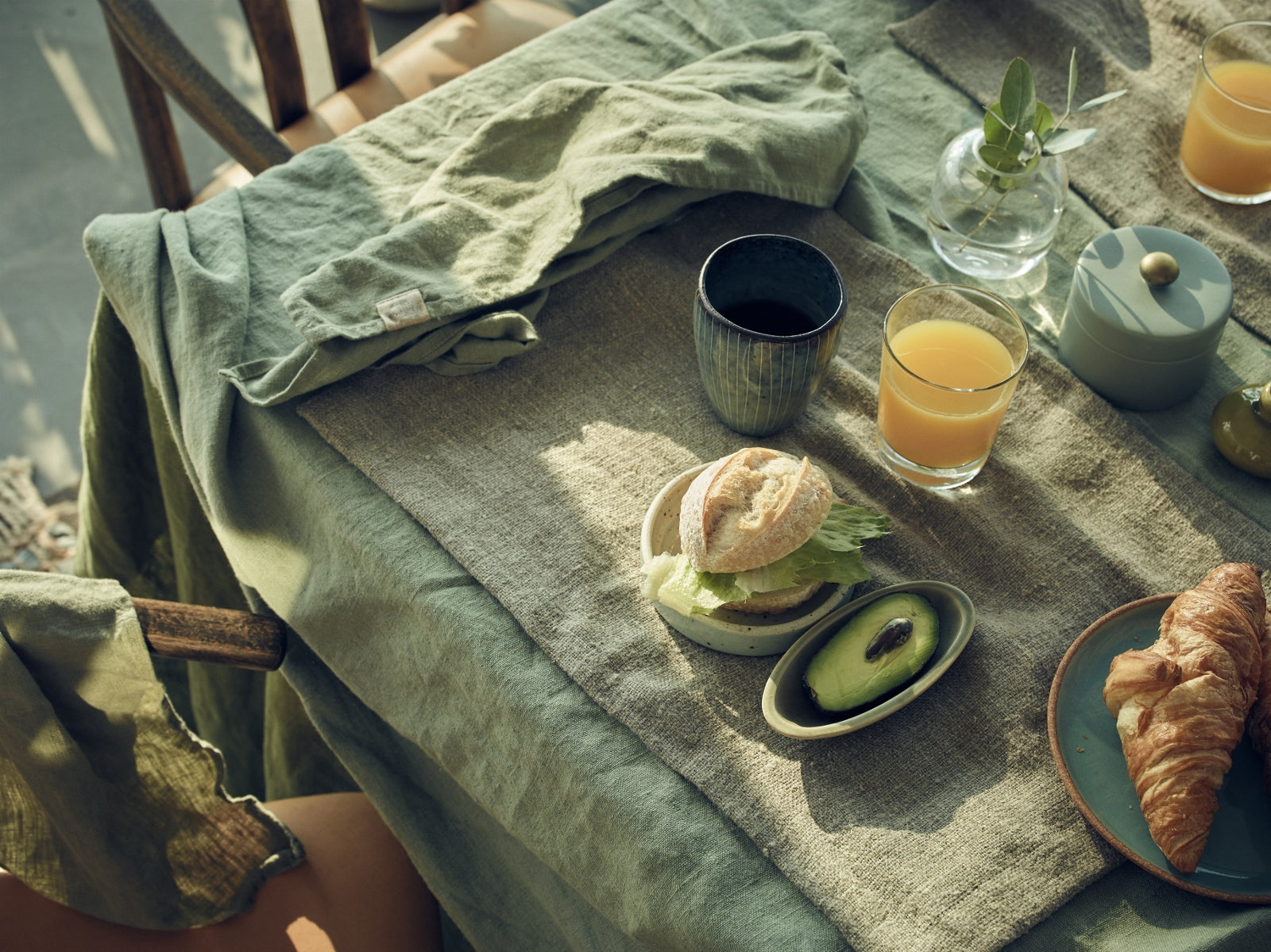Lovely Linen Lovely Tischläufer Leinen avocado 47 x 150 cm - Produktbild 2