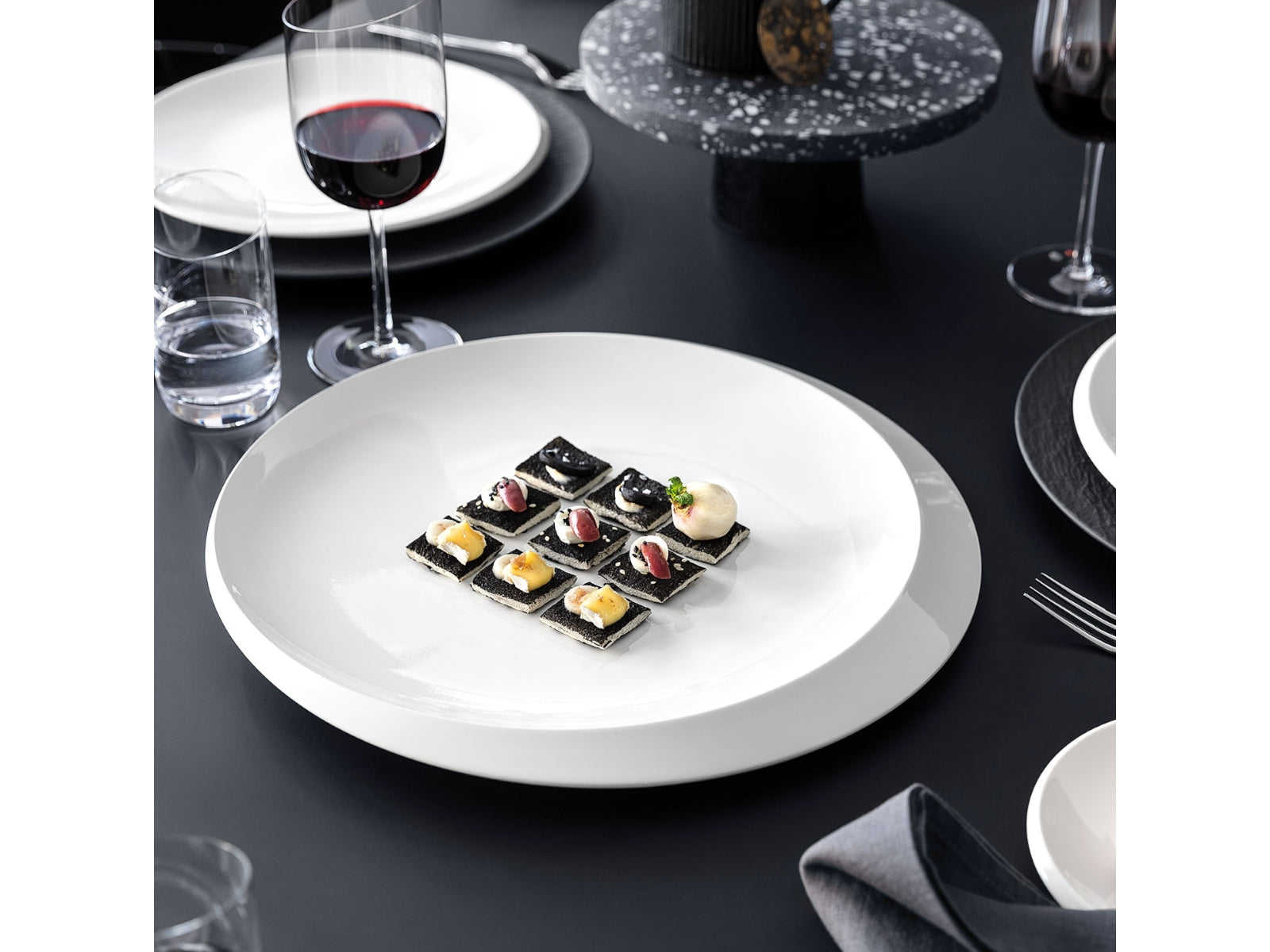 Villeroy & Boch NewMoon Präsentationsplatte 37 cm - Produktbild 3