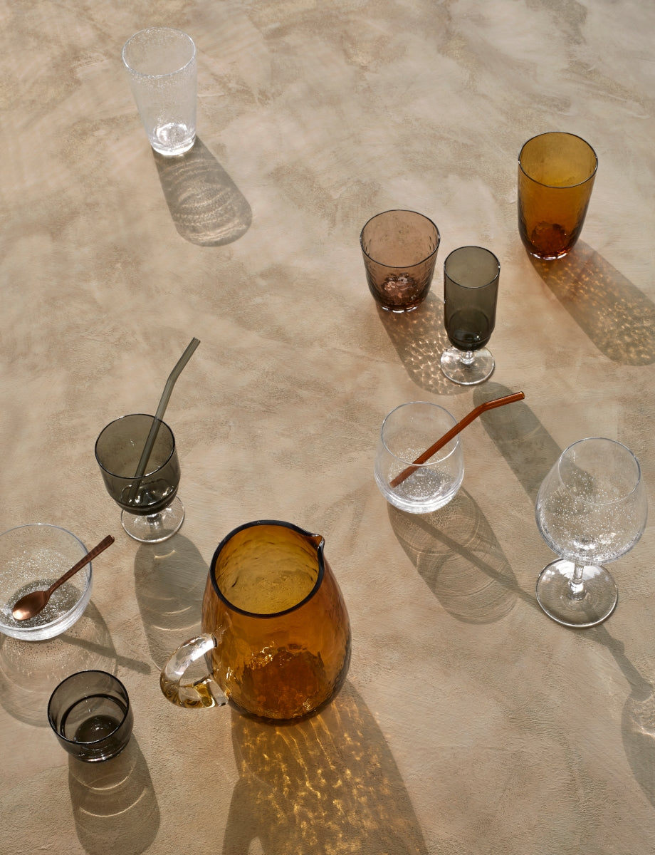 Broste Copenhagen HAMMERED Trinkglas amber 0,335 l (1 Stück) - Produktbild 2