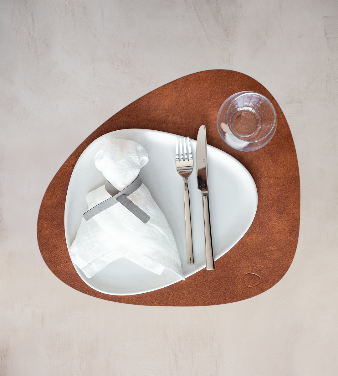 LIND DNA BULL Tischset Curve L cognac 37 x 44 cm - Produktbild 2