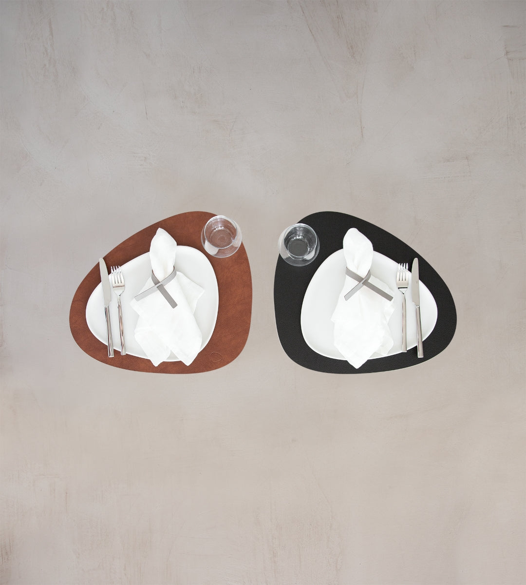 LIND DNA DOUBLE BULL Tischset Curve L cognac/black - Produktbild 6
