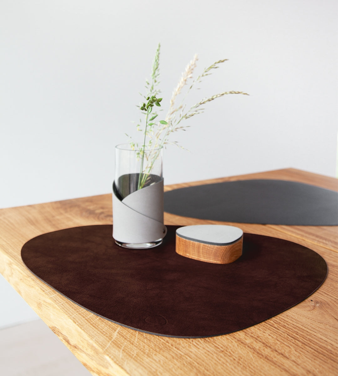LIND DNA DOUBLE BULL Tischset Curve L brown/black - Produktbild 3