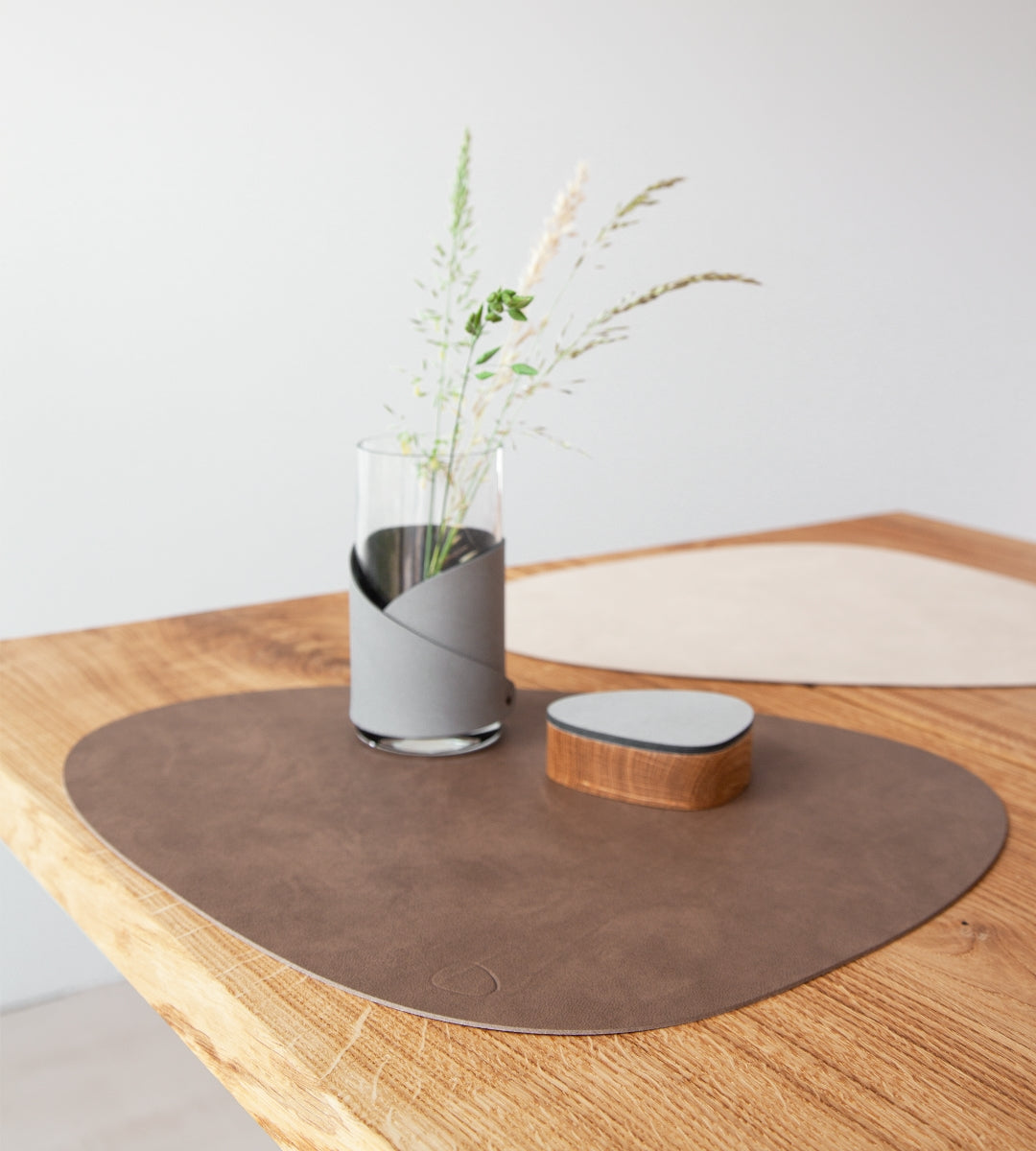 LIND DNA DOUBLE CLOUD/NUPO Tischset Curve L brown/sand - Produktbild 3