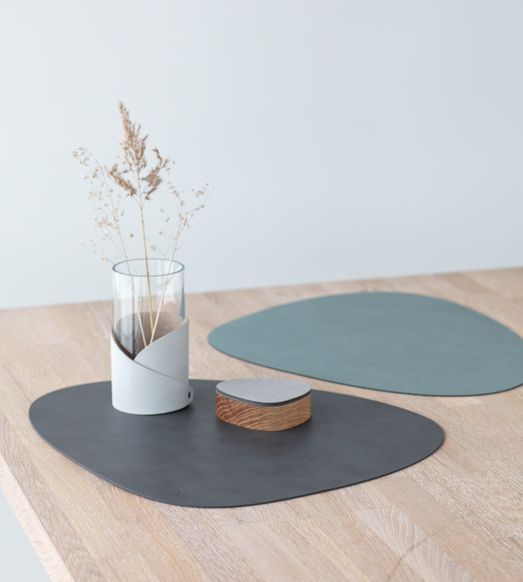 LIND DNA DOUBLE CLOUD/NUPO Tischset Curve L ant./pastellgr. - Produktbild 5