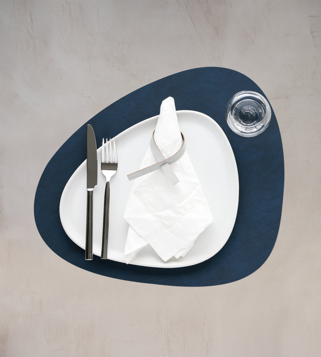 LIND DNA NUPO Tischset Curve L midnight blue 37 x 44 cm - Produktbild 4