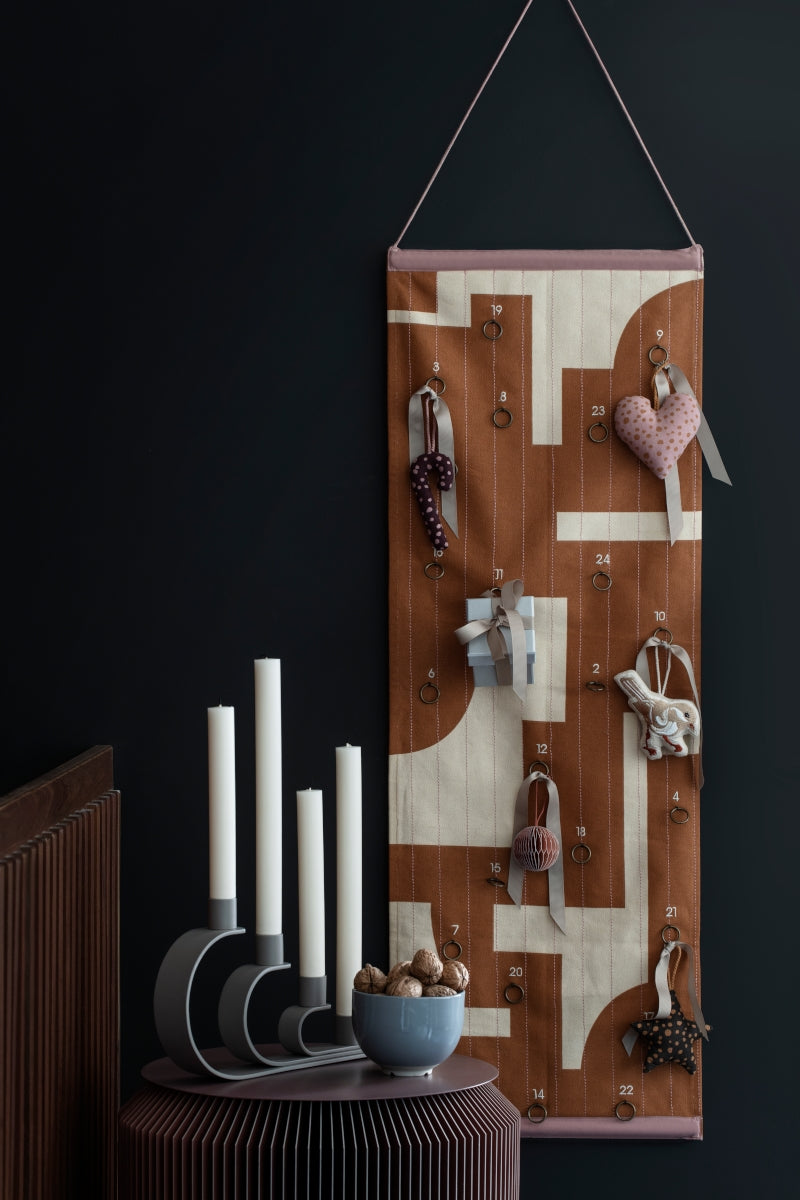 Broste Copenhagen Nami Kerzenständer Eisen simply taupe warm grey - Produktbild 2