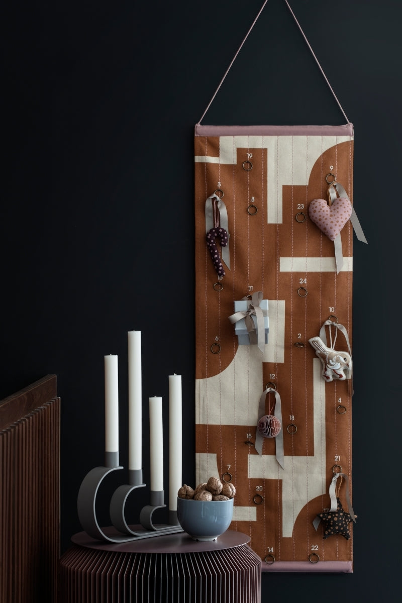 Broste Copenhagen Nami Kerzenständer Eisen decadent chocolate - Produktbild 2