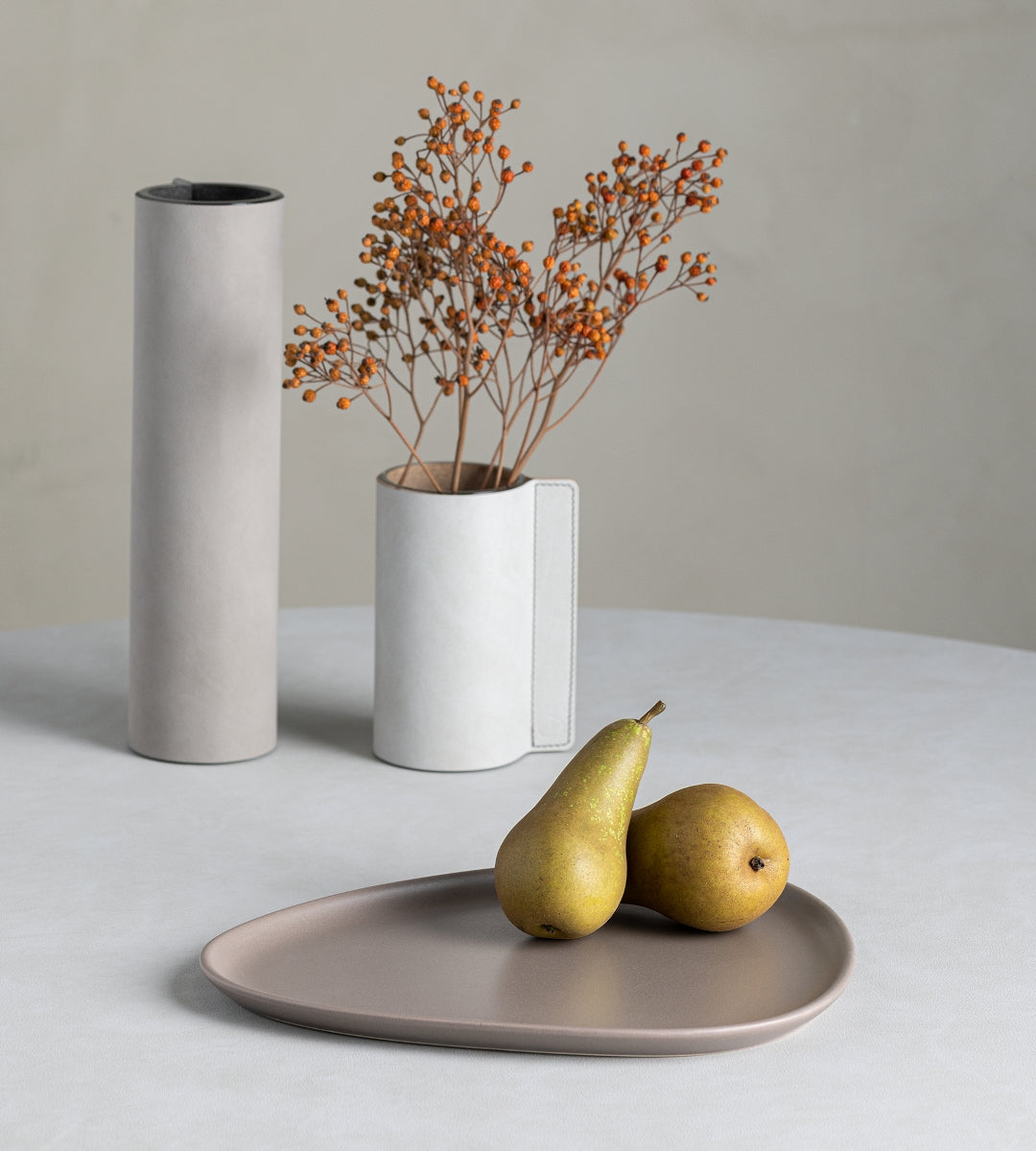 LIND DNA Curve Stoneware Speiseteller warm grey - Produktbild 4